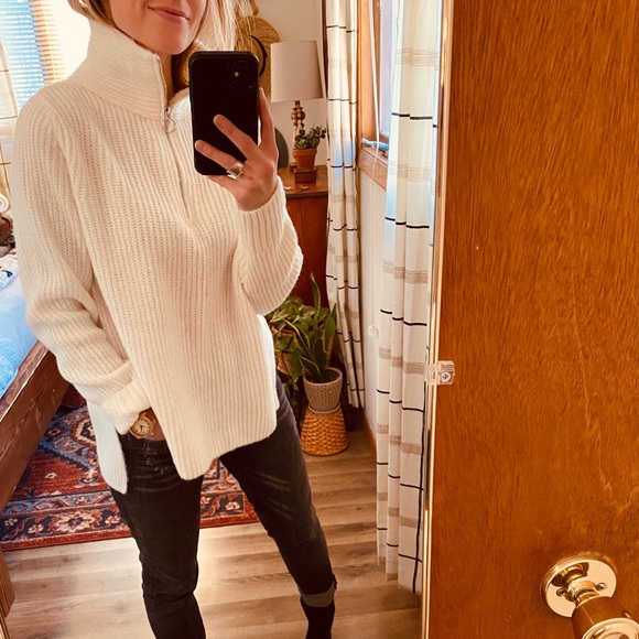 GAP Sweaters - // Gap | cozy knit 1/4 zip